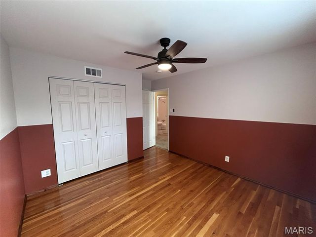 7231 Briarview Drive, St Louis, MO 63123