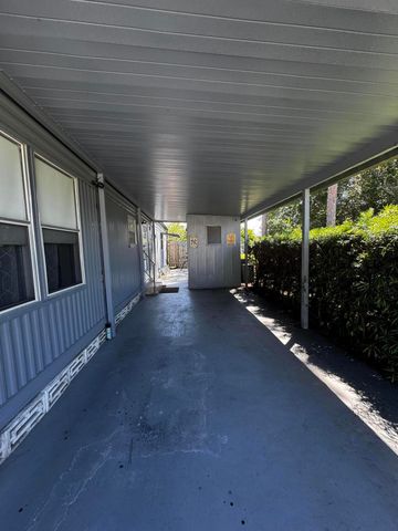 4242 3rd Court, Lantana, FL 33462