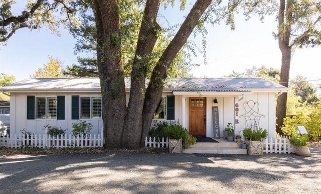 601 Rossi Rd, St. Helena, CA 94574
