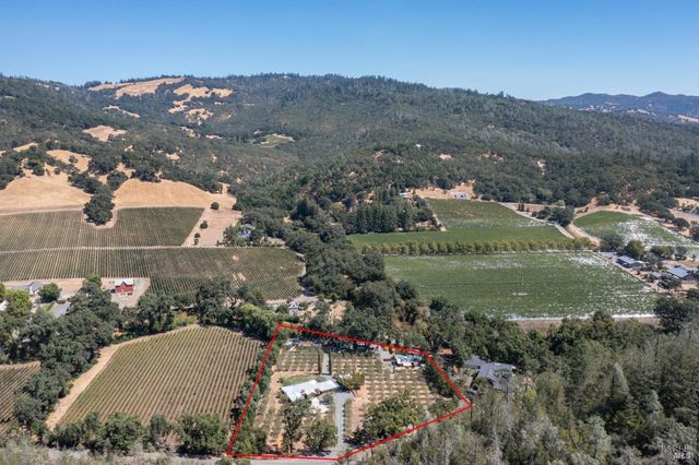 601 Rossi Rd, St. Helena, CA 94574
