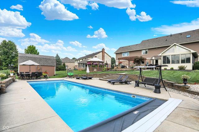 214 Yorkshire Boulevard W, Indianapolis, IN 46229