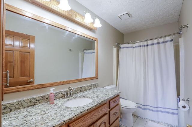 214 Yorkshire Boulevard W, Indianapolis, IN 46229