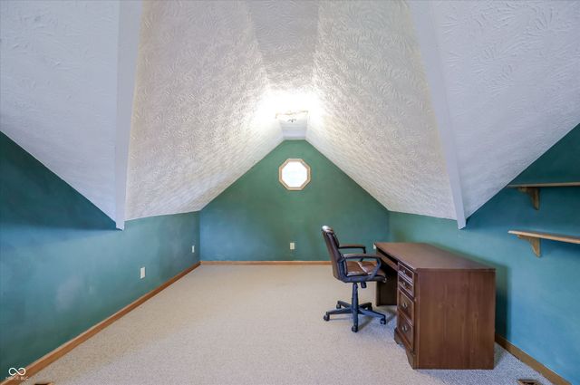 214 Yorkshire Boulevard W, Indianapolis, IN 46229
