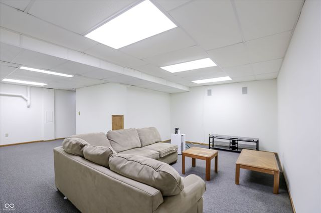 214 Yorkshire Boulevard W, Indianapolis, IN 46229