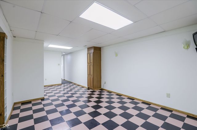 214 Yorkshire Boulevard W, Indianapolis, IN 46229