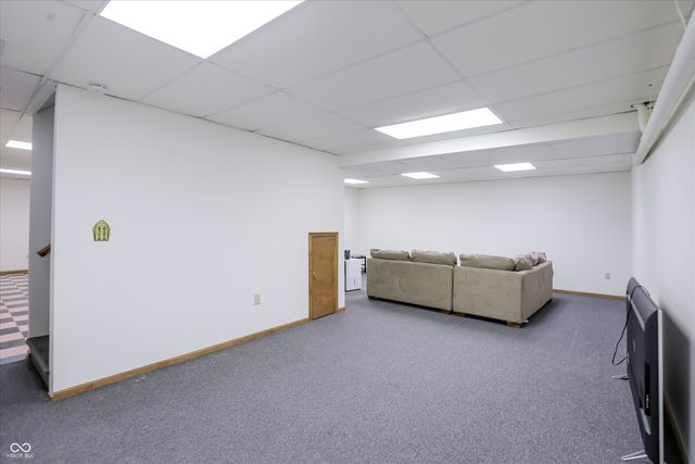 214 Yorkshire Boulevard W, Indianapolis, IN 46229
