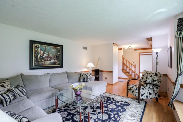 214 Yorkshire Boulevard W, Indianapolis, IN 46229