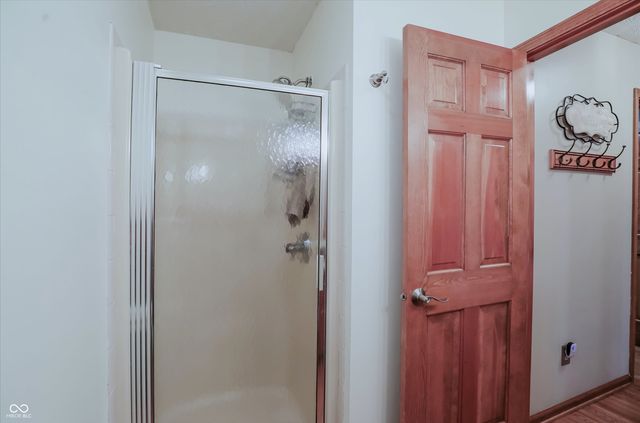 214 Yorkshire Boulevard W, Indianapolis, IN 46229