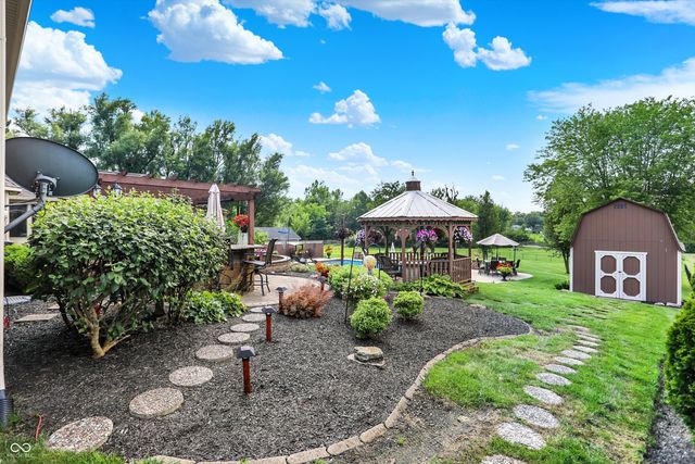 214 Yorkshire Boulevard W, Indianapolis, IN 46229