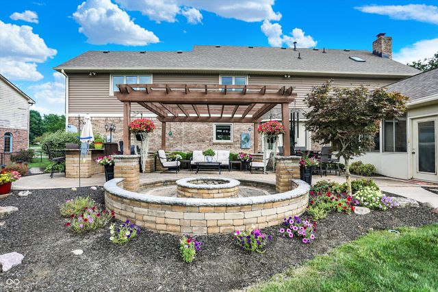 214 Yorkshire Boulevard W, Indianapolis, IN 46229