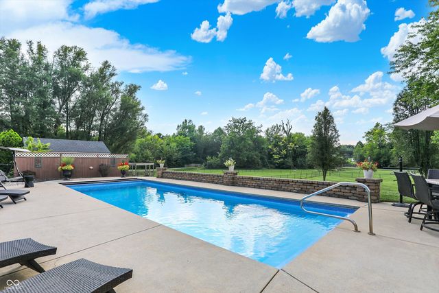 214 Yorkshire Boulevard W, Indianapolis, IN 46229