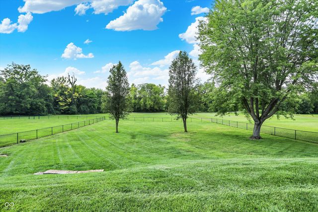 214 Yorkshire Boulevard W, Indianapolis, IN 46229