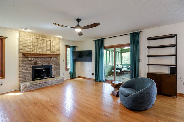 214 Yorkshire Boulevard W, Indianapolis, IN 46229