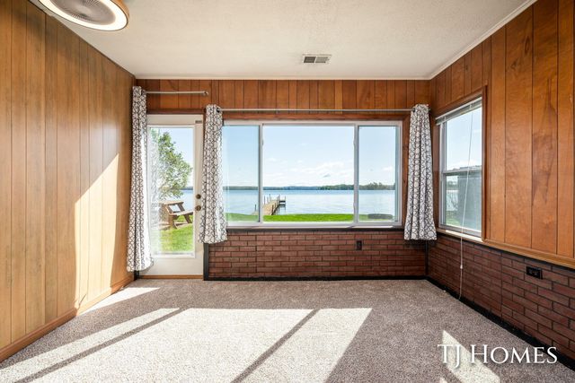 2375 Patterson Road, Shelbyville, MI 49344