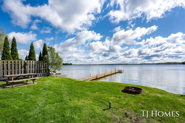 2375 Patterson Road, Shelbyville, MI 49344