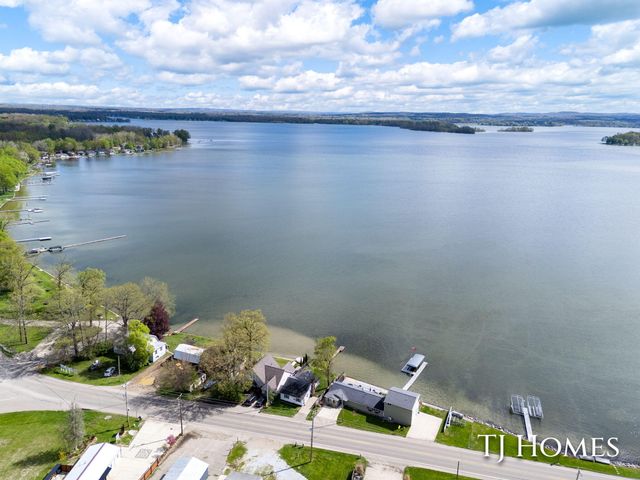 2375 Patterson Road, Shelbyville, MI 49344