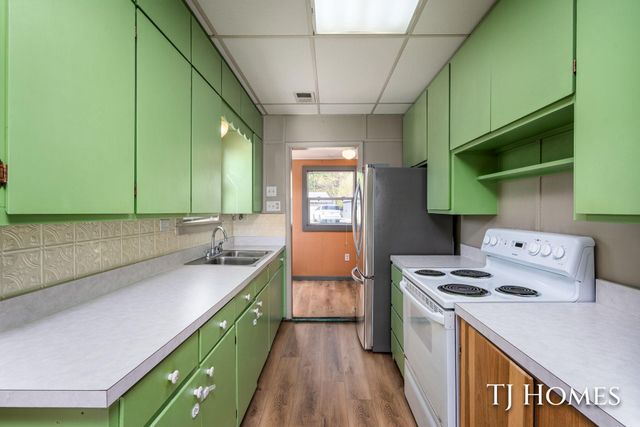 2375 Patterson Road, Shelbyville, MI 49344