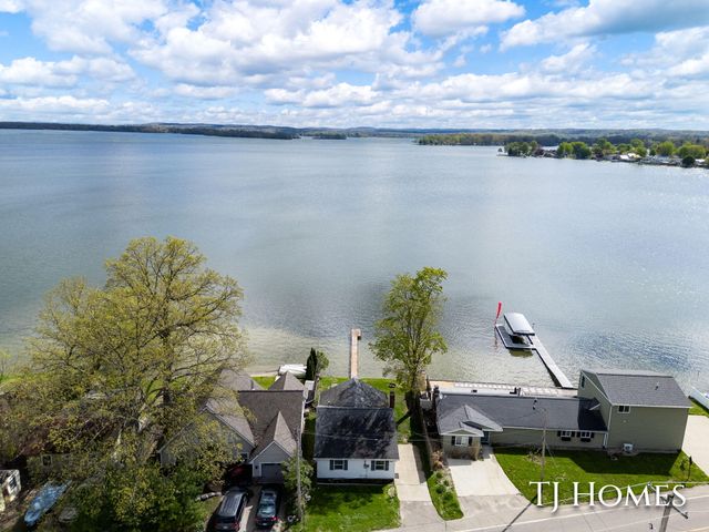 2375 Patterson Road, Shelbyville, MI 49344