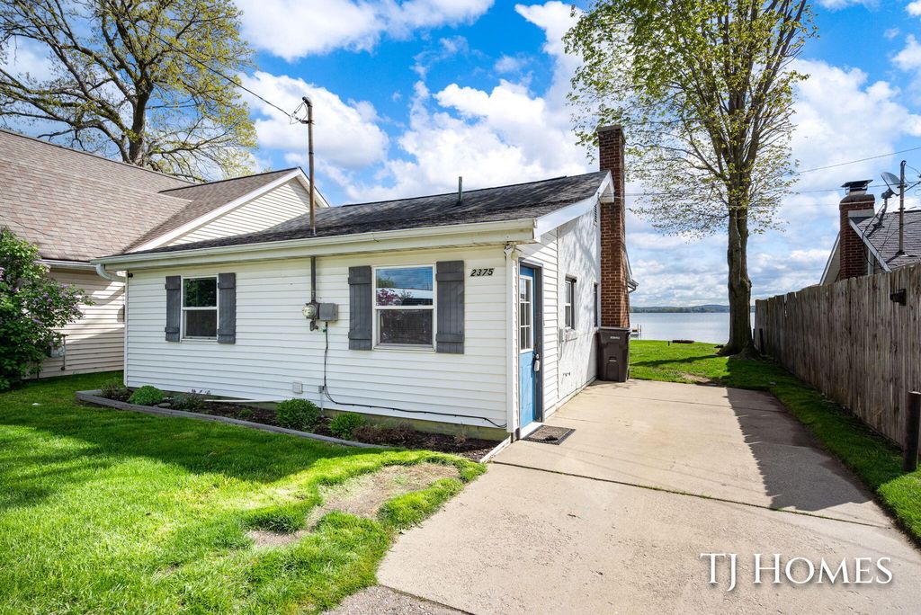 2375 Patterson Road, Shelbyville, MI 49344