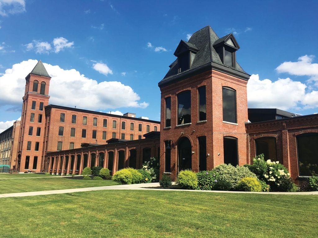 55 Green Street D-125, Clinton, MA 01510