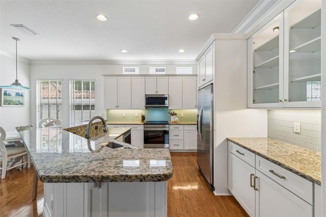 3303 W FIELDER STREET, Tampa, FL 33611