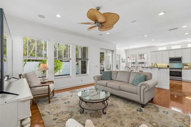 3303 W FIELDER STREET, Tampa, FL 33611