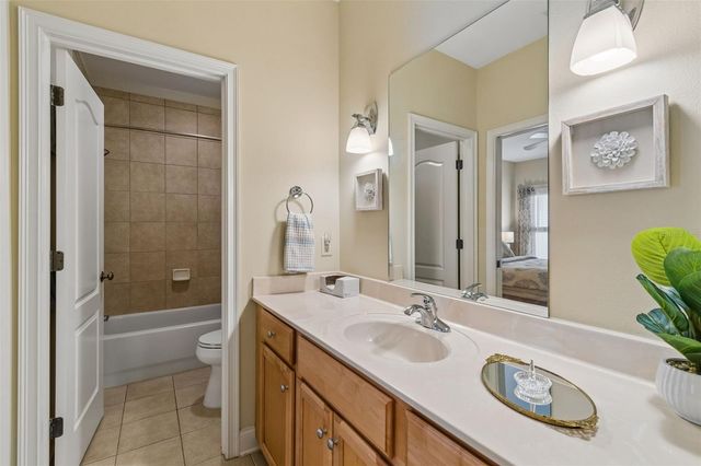 3303 W FIELDER STREET, Tampa, FL 33611