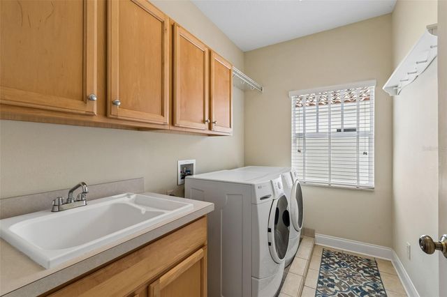 3303 W FIELDER STREET, Tampa, FL 33611