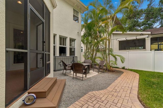 3303 W FIELDER STREET, Tampa, FL 33611