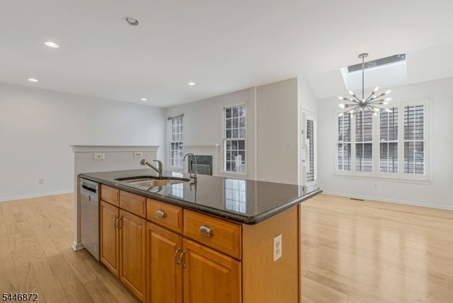 7 Patriot Hill Dr, Bernards Twp., NJ 07920