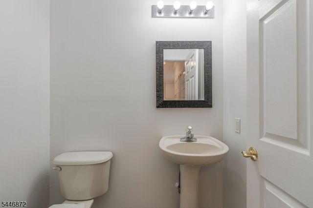 7 Patriot Hill Dr, Bernards Twp., NJ 07920