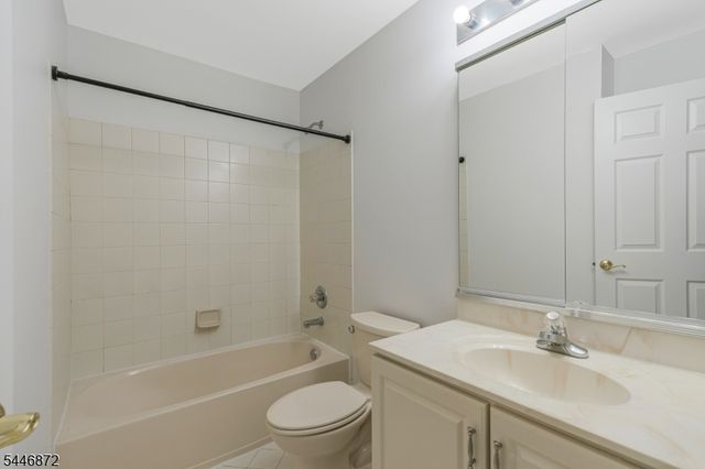 7 Patriot Hill Dr, Bernards Twp., NJ 07920