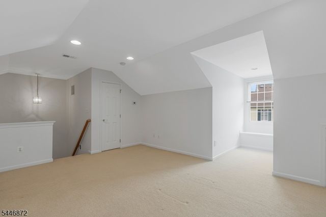 7 Patriot Hill Dr, Bernards Twp., NJ 07920
