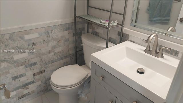 1731 SE 15th St 402, Fort Lauderdale, FL 33316