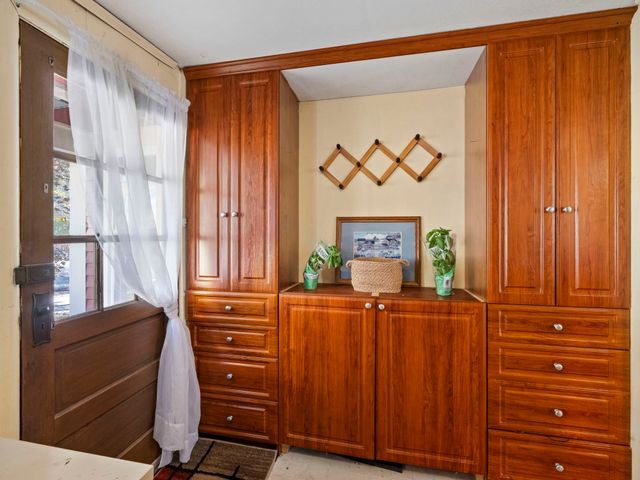 7 Shepley St, Groton, MA 01450