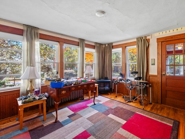 7 Shepley St, Groton, MA 01450
