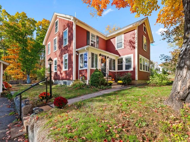 7 Shepley St, Groton, MA 01450