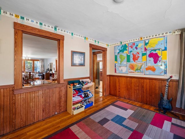 7 Shepley St, Groton, MA 01450