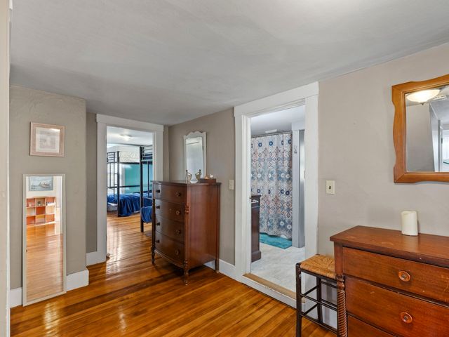 7 Shepley St, Groton, MA 01450