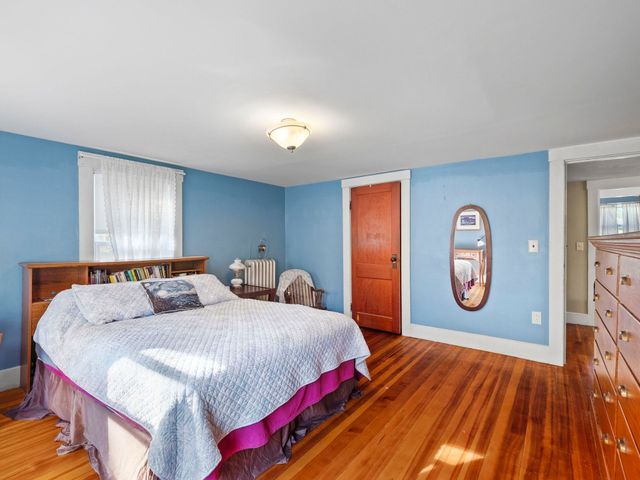 7 Shepley St, Groton, MA 01450