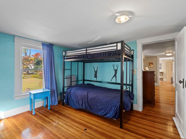 7 Shepley St, Groton, MA 01450