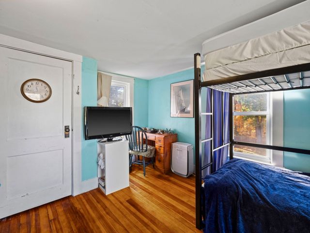 7 Shepley St, Groton, MA 01450