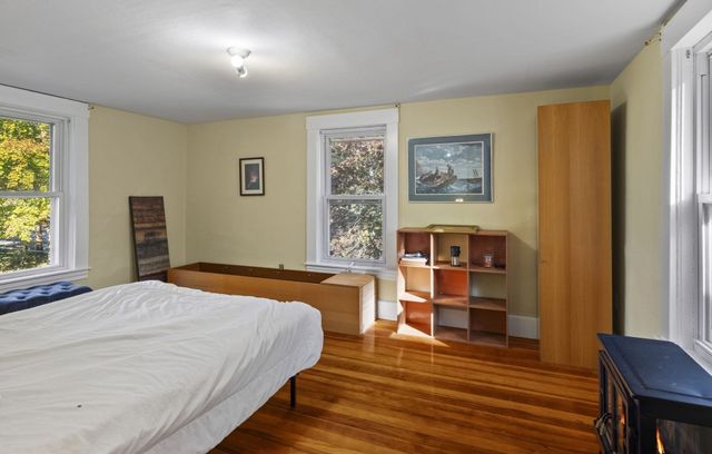 7 Shepley St, Groton, MA 01450