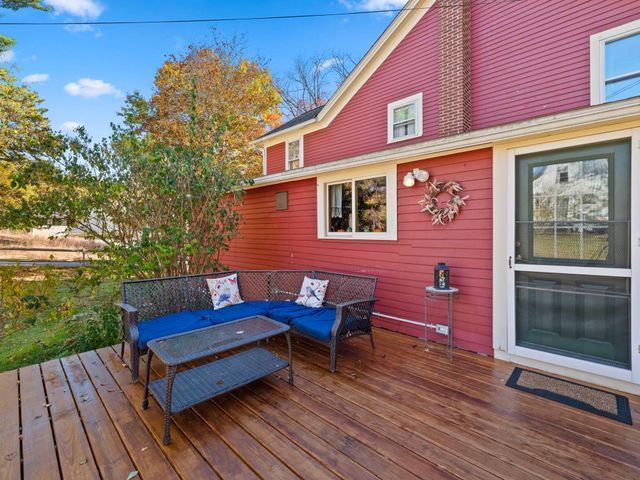 7 Shepley St, Groton, MA 01450