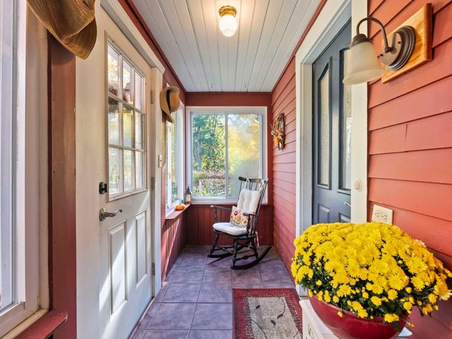 7 Shepley St, Groton, MA 01450