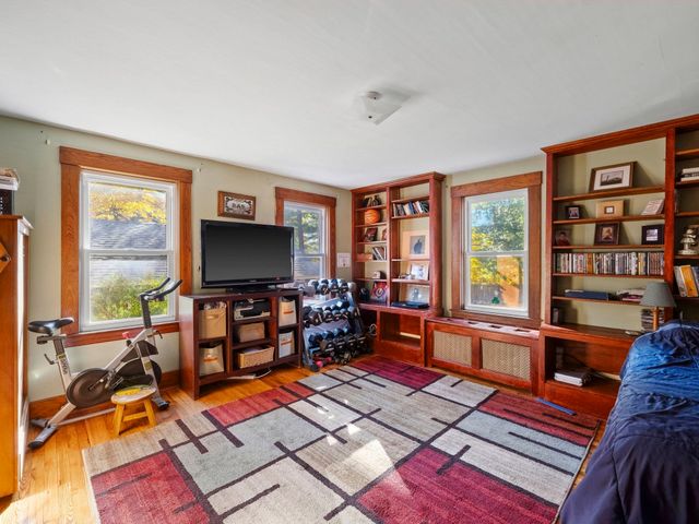 7 Shepley St, Groton, MA 01450