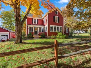 7 Shepley St, Groton, MA 01450