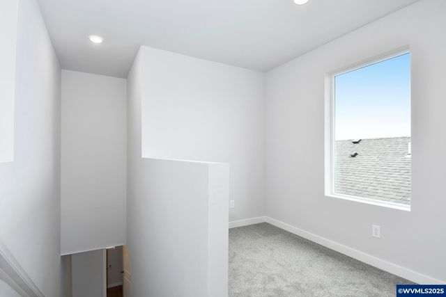 1122 Parkside Av, Woodburn, OR 97071