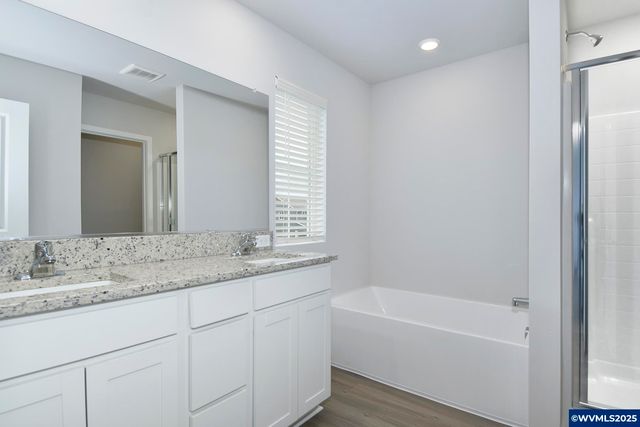 1122 Parkside Av, Woodburn, OR 97071