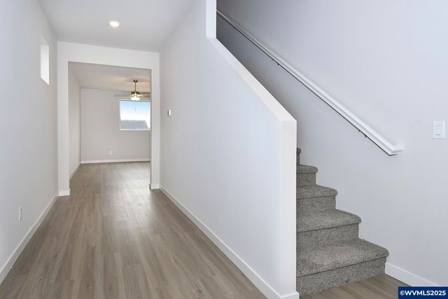 1122 Parkside Av, Woodburn, OR 97071